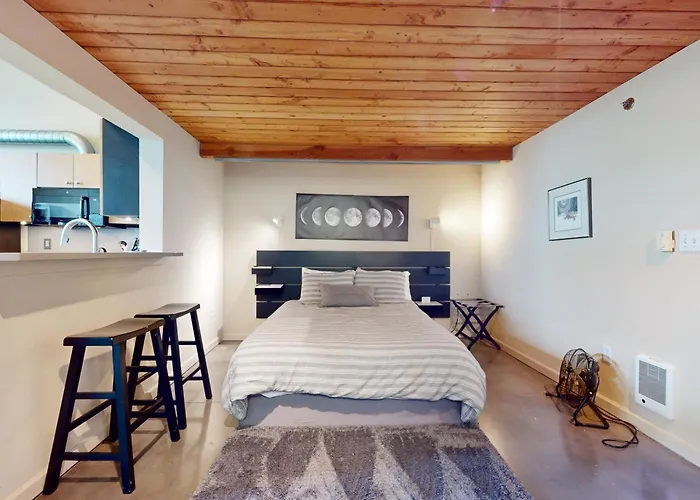 19Th Avenue Lofts Unit 213 Hotel Seattle