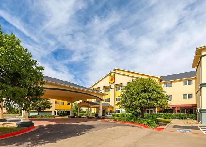 Super 8 By Wyndham Lubbock West