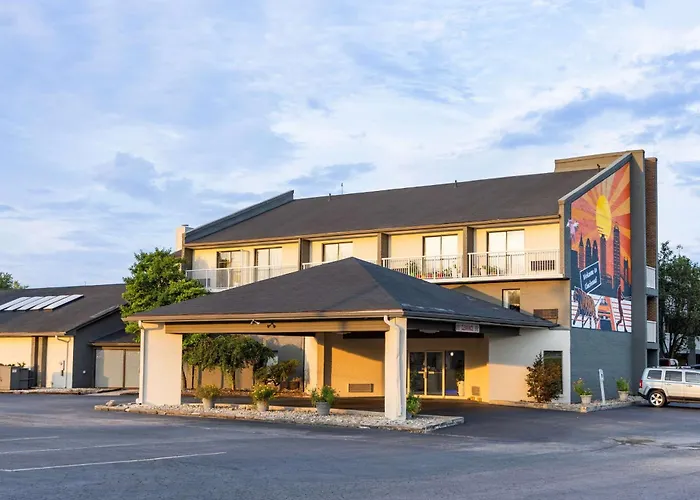 Days Inn By Wyndham Cincinnati East Cherry Grove