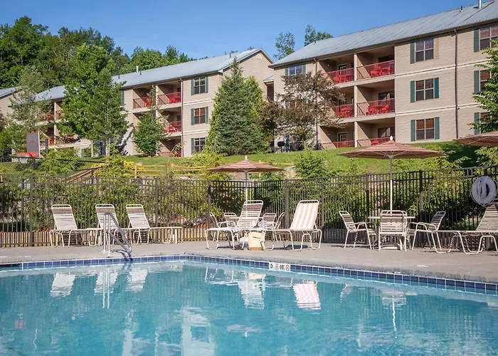 Holiday Inn Club Vacations Oak N Spruce Resort In The Berkshires Lee