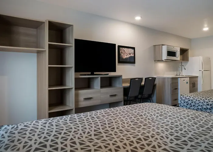 Woodspring Suites Detroit Sterling Heights