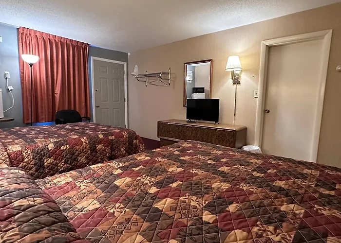 Pamola Motor Lodge