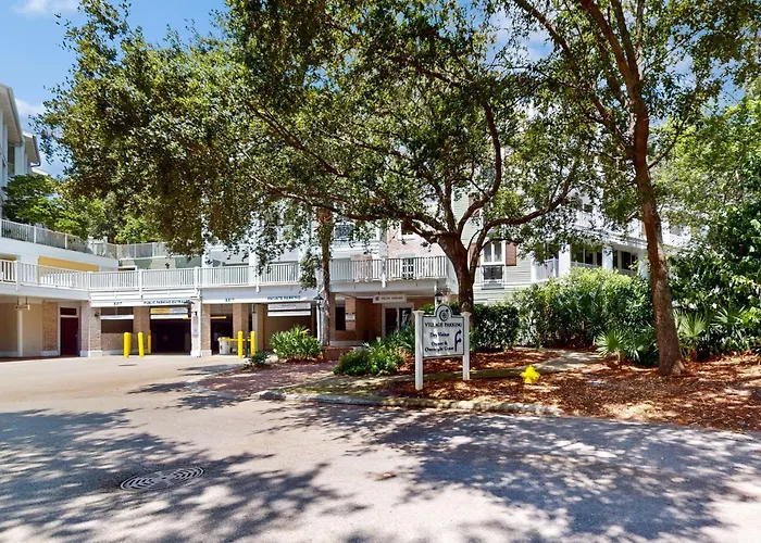 Baytowne Wharf - Pilot House #408 Apartment Destin