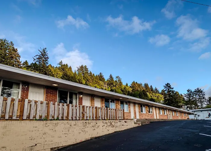 Fourwinds Inn Depoe Bay