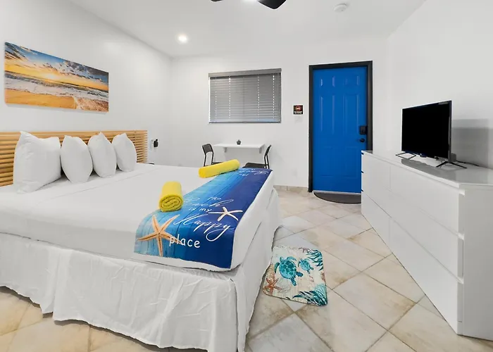 Hollywood Sunrise Hotel
