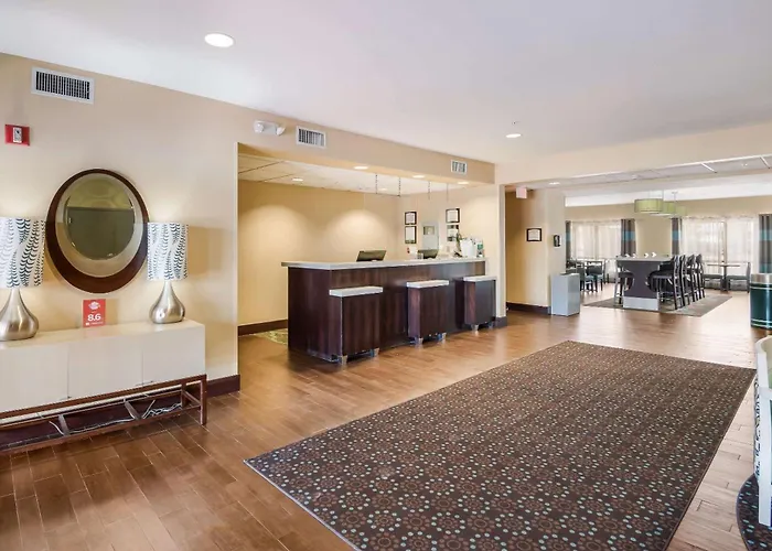 Quality Inn & Suites Quincy - Downtown