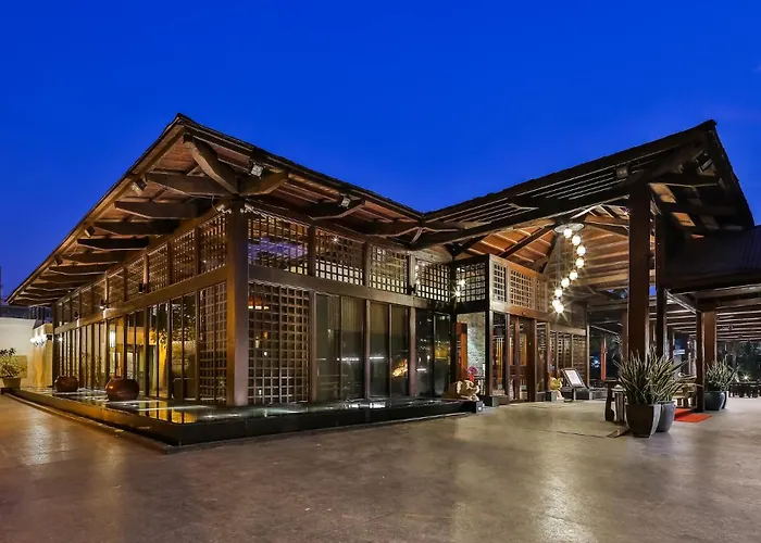 Queena Plaza Hotel