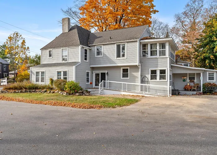 Charlevoix House - The Northside Bed & Breakfast