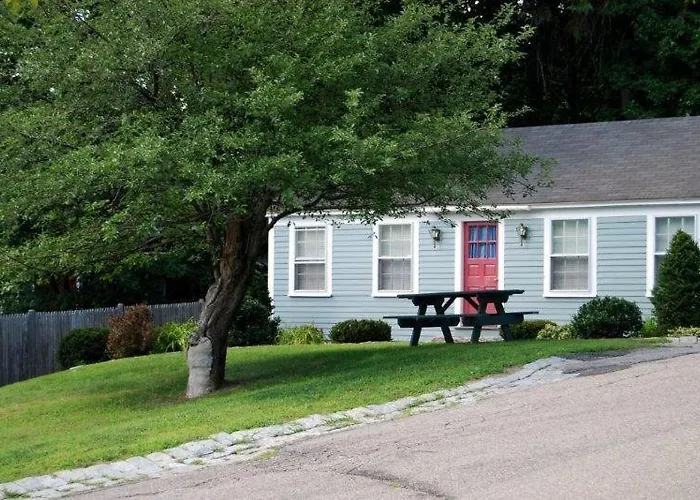 Oxen Yoke Motel