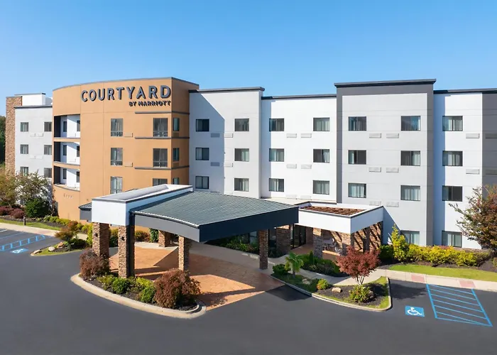 Courtyard By Marriott Auburn