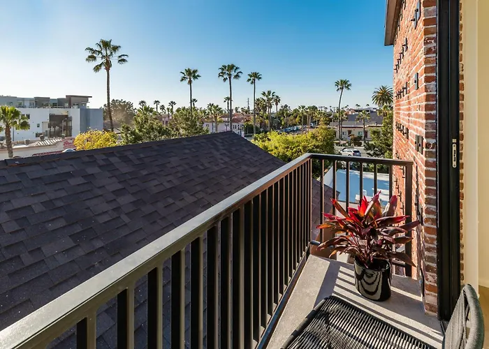 The Brick Boutique Hotel Oceanside