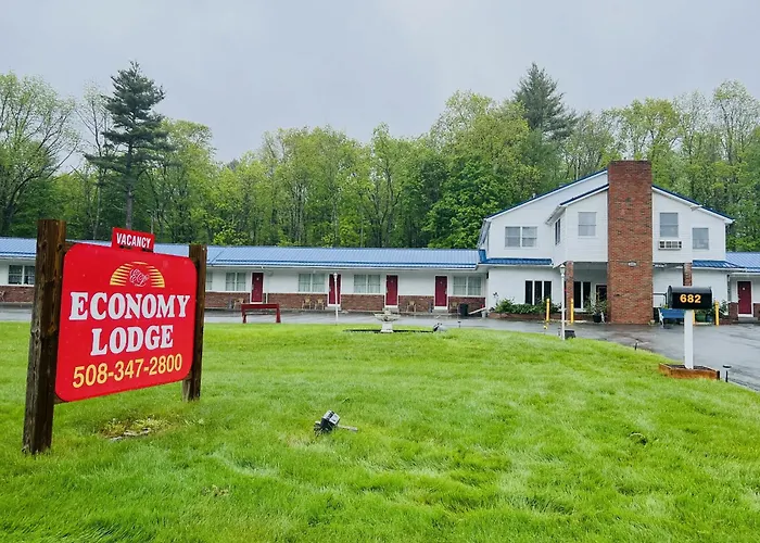 Economy Lodge 682 Main St Sturbridge