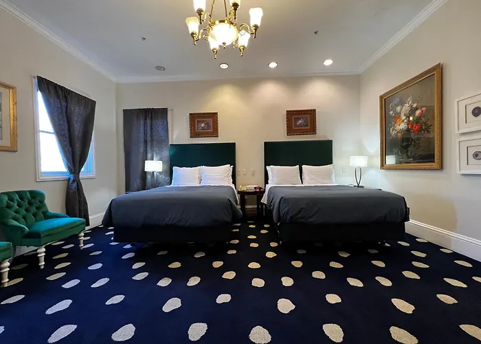 Sterling Hotel