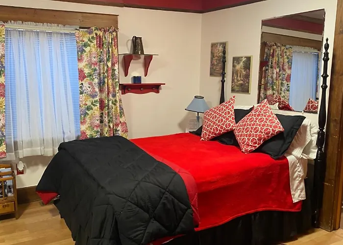 Center Street Cottage Pocatello