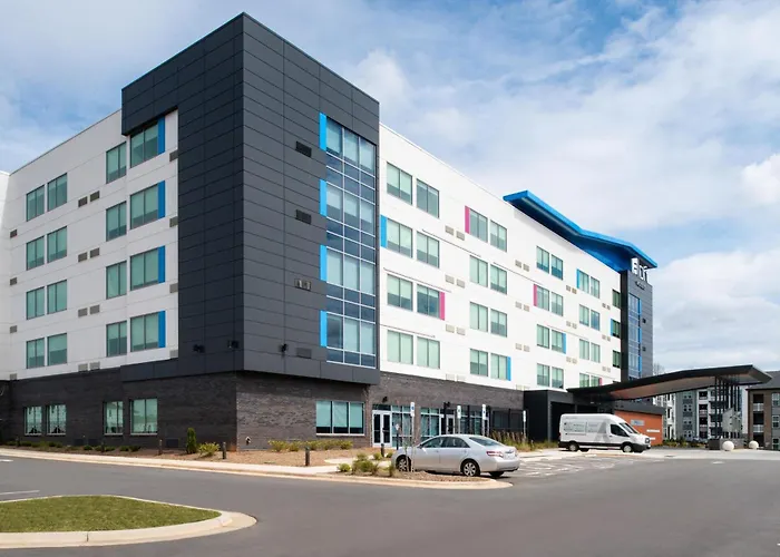 Aloft By Marriott Charlotte Airport Hotel