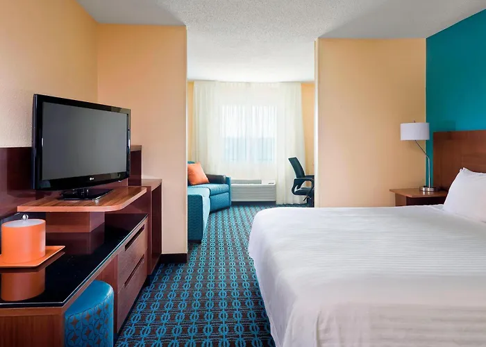 Fairfield Inn & Suites Lexington Keeneland Airport
