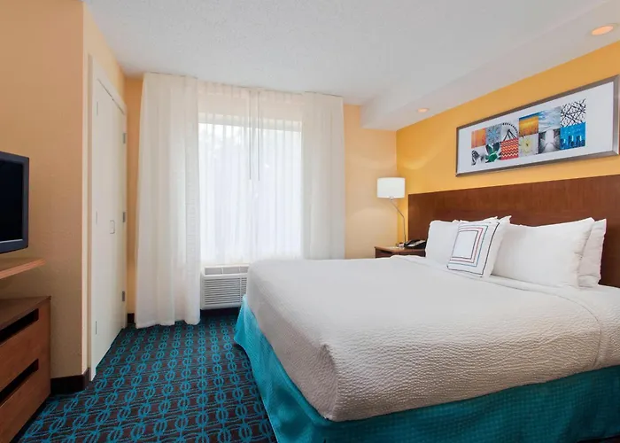 Fairfield Inn And Suites By Marriott Tampa Brandon Heartland