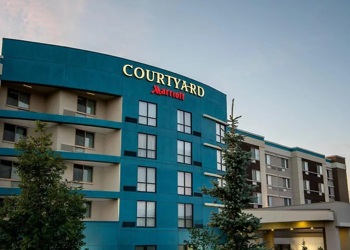 Courtyard By Marriott Edmonton West