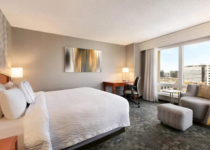 Courtyard By Marriott Tysons Mclean Hotel Tysons Corner