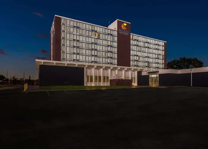 Comfort Inn & Suites Omaha Central