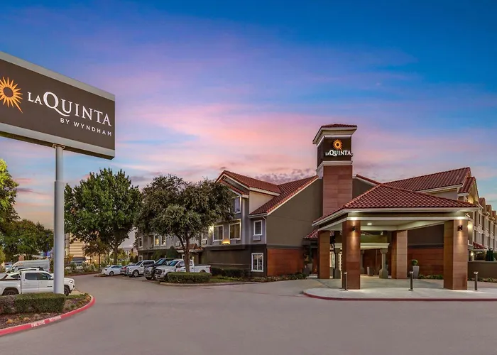 La Quinta By Wyndham Dallas Dfw Airport North Irving