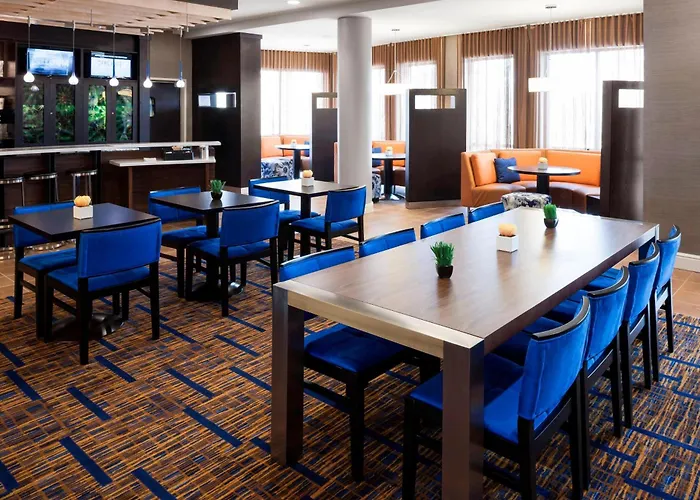 Courtyard By Marriott Houston North/Shenandoah Hotel The Woodlands