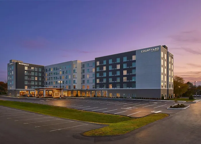 Courtyard By Marriott Albany Airport Hotel