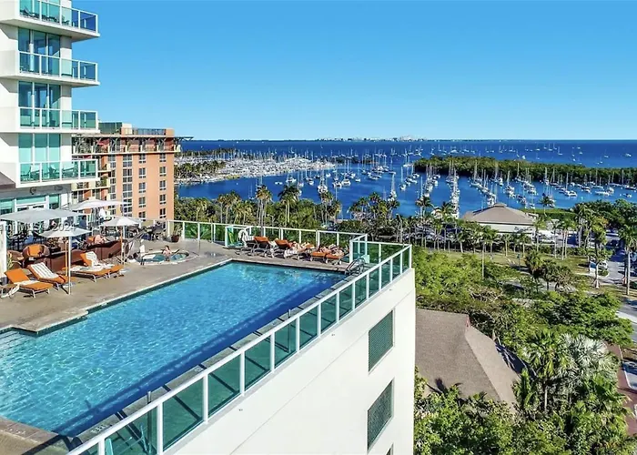 Balcony Ocean View ! Wifi - Pool - Gym - Parking