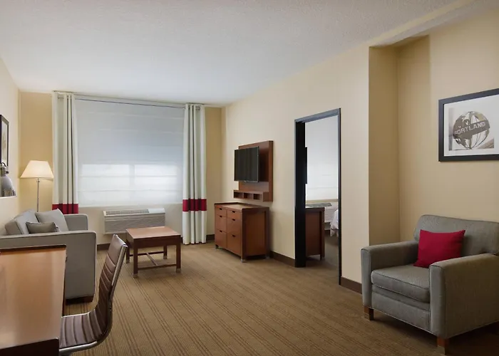 Four Points By Sheraton Portland East Fairview