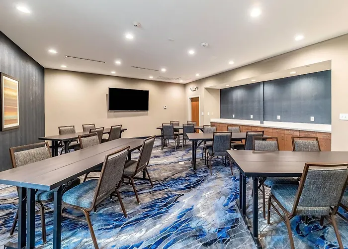 Fairfield Inn & Suites By Marriott Gainesville I-35