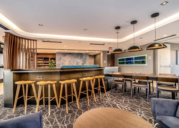 Springhill Suites By Marriott Oakland Airport