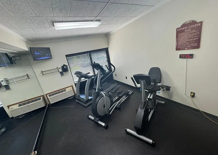 Ramada By Wyndham Newark/Wilmington