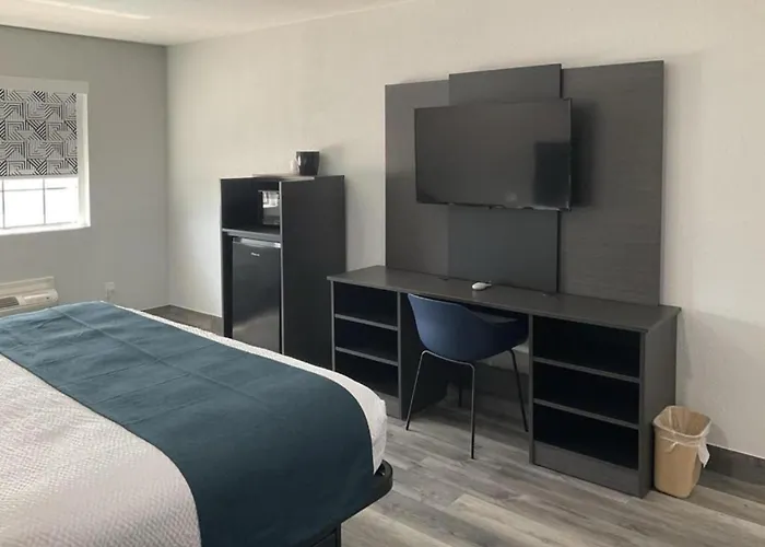Studio 6 Suites Brenham, Tx