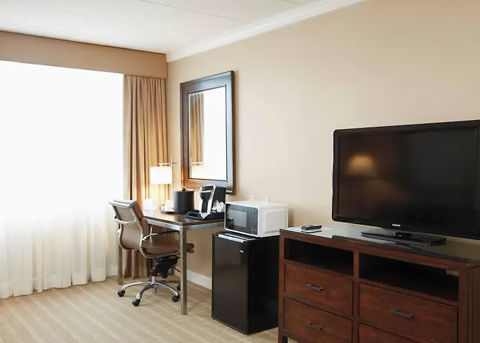Ethan Allen Hotel Danbury