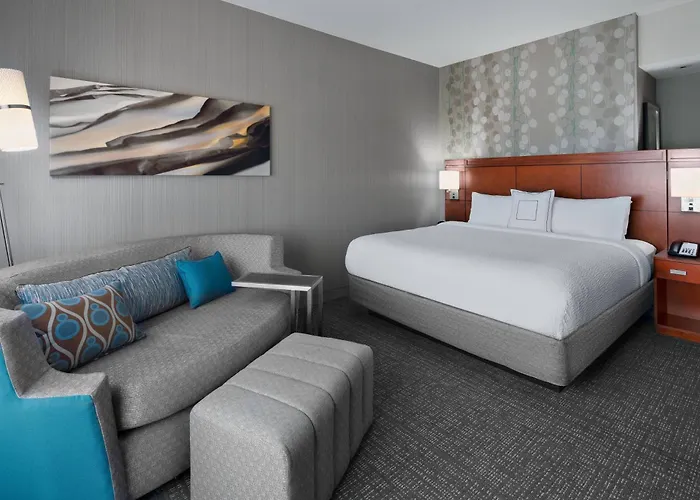 Courtyard By Marriott Flagstaff Hotel