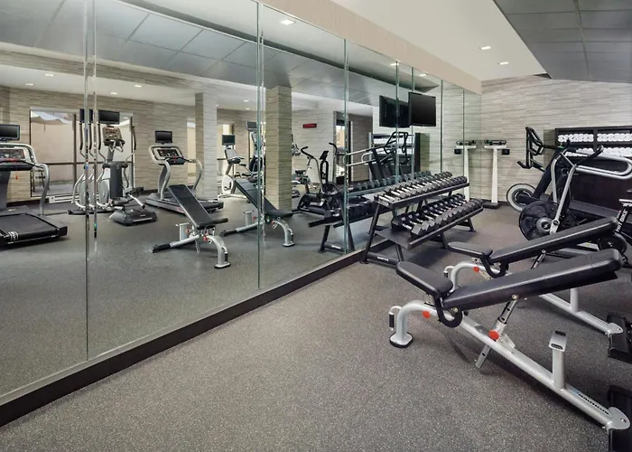 Courtyard By Marriott Dayton North