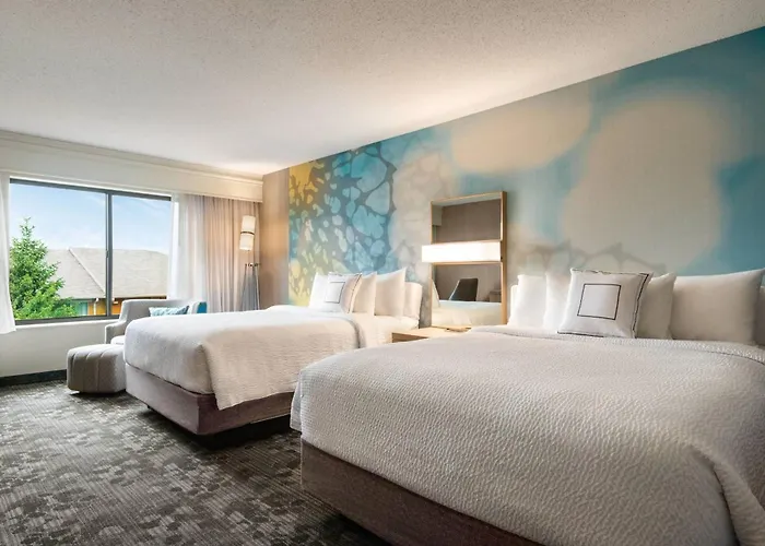 Courtyard By Marriott Dayton North