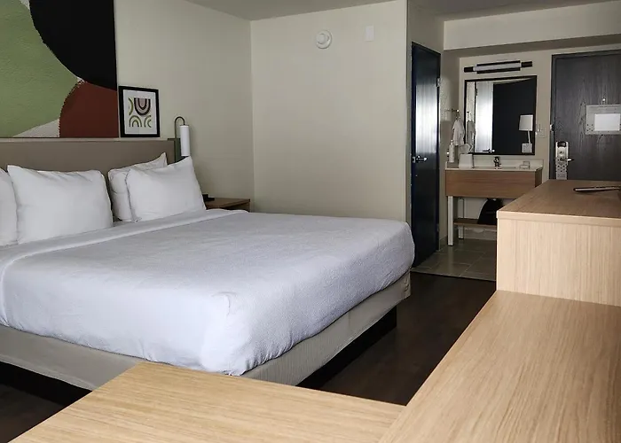 Spark By Hilton Wichita East