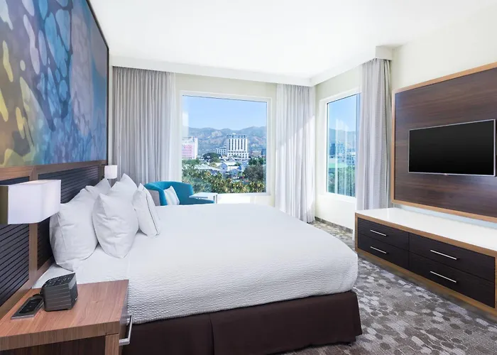 Courtyard By Marriott Kingston, Jamaica Hotel