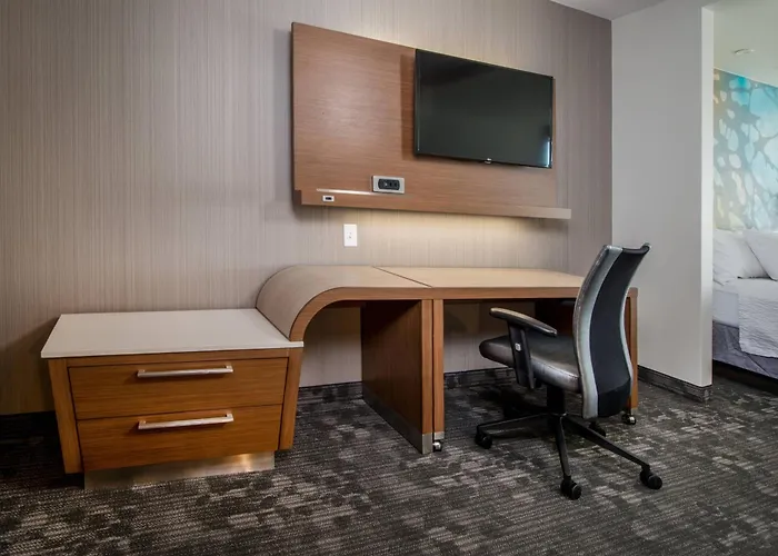 Courtyard By Marriott Shippensburg Hotel