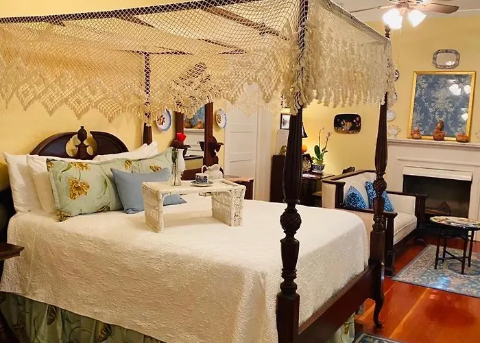 Magnolia Cottage Bed And Breakfast Natchez
