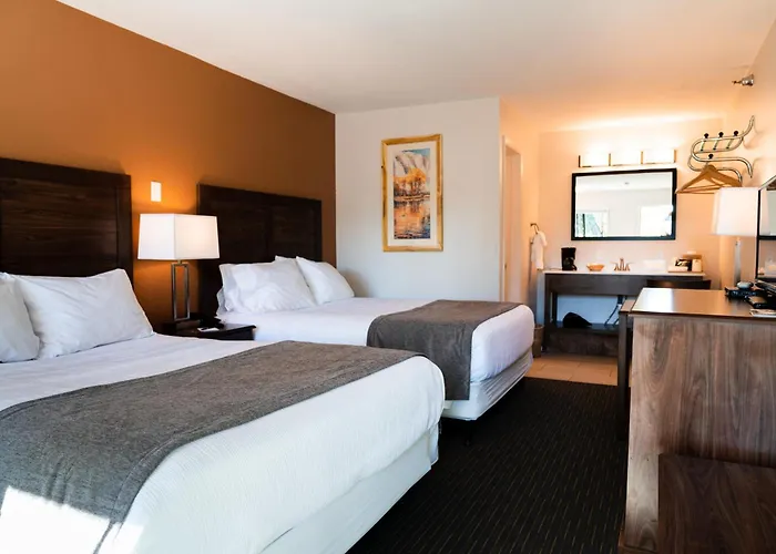 Riviera Motor Lodge Saratoga
