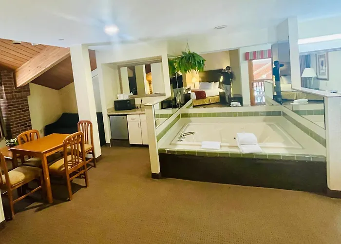 Baymont By Wyndham Indianapolis