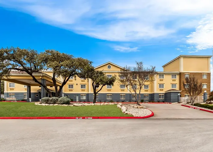 Quality Inn & Suites San Antonio Airport - Stone Oak