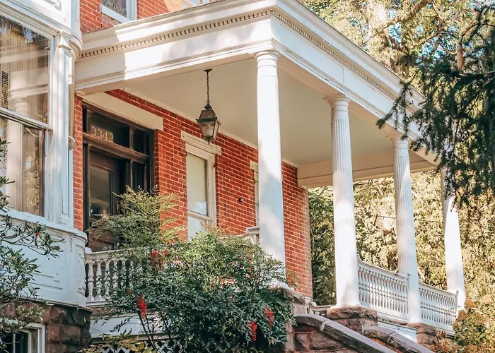 The Emig Mansion Bed & Breakfast York