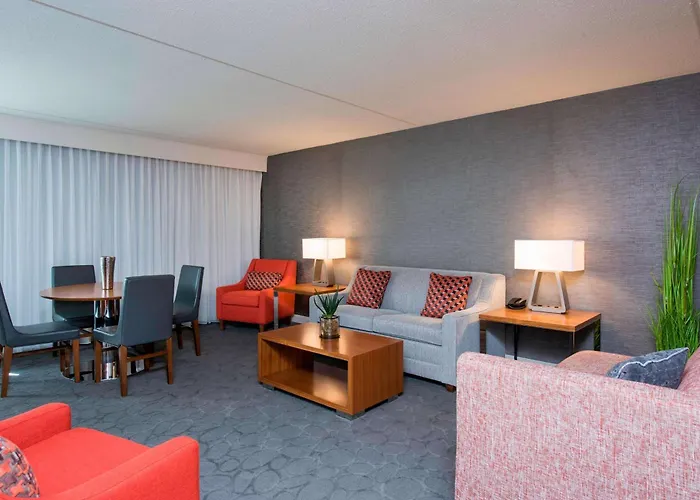 Sonesta Hotel Grand Rapids Airport Kentwood