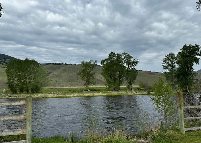 Sportsman Lodge Melrose Mt Butte