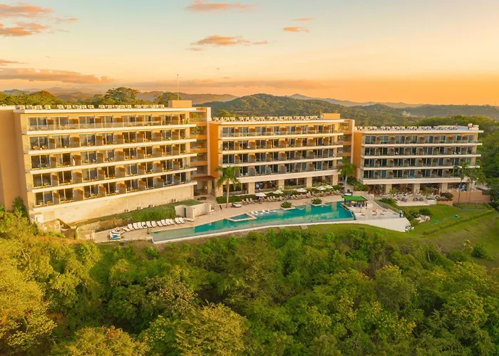 Wyndham Tamarindo Hotel