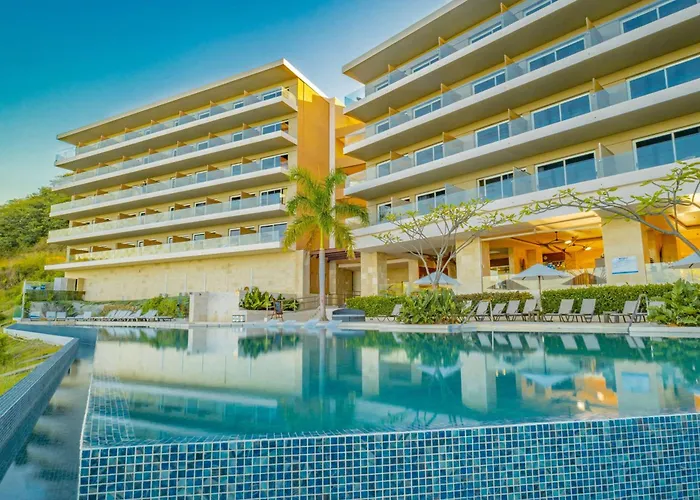 Wyndham Tamarindo Hotel