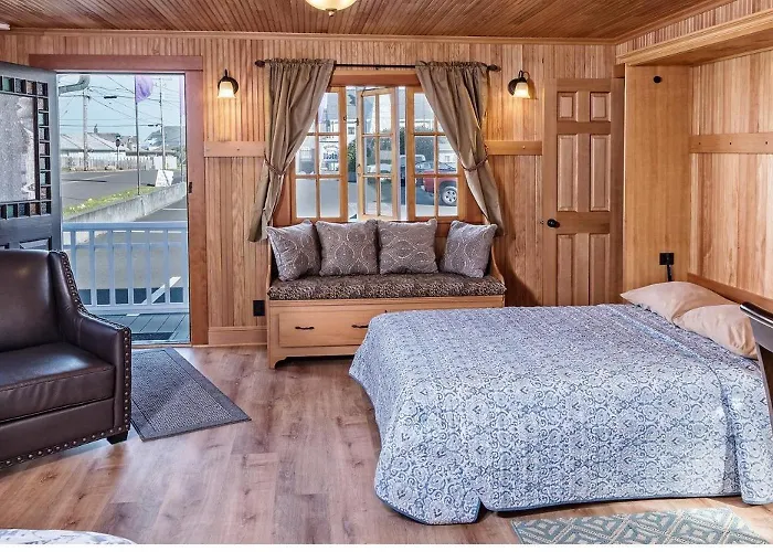 Whistling Winds Motel Lincoln City